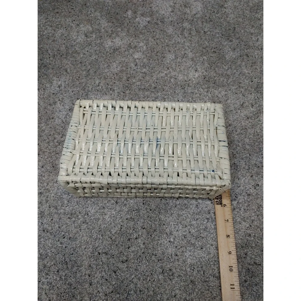 Vtg Wicker Rattan White Tissue Box Holder Shabby Chic Country Cottage Costal